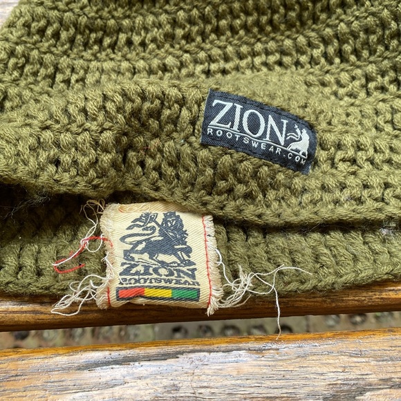 Zion rootswear green toboggan skull cap knitted beanie hat - Picture 6 of 8